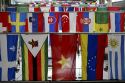 Les drapeaux des pays représentés au Festival